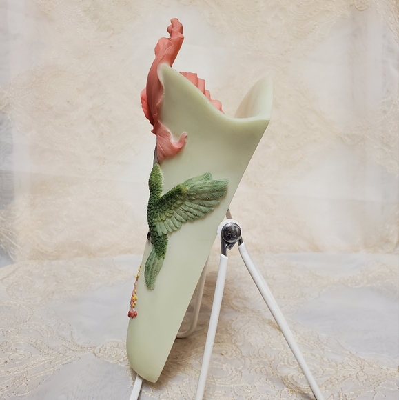 Hummingbird Wall Pocket - Picture 5 of 15